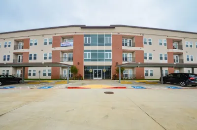 2N|*Holiday Special* Bright & Comfy Home| Gated Condo| Charm in KAT| Hotels near Katy Asian Town