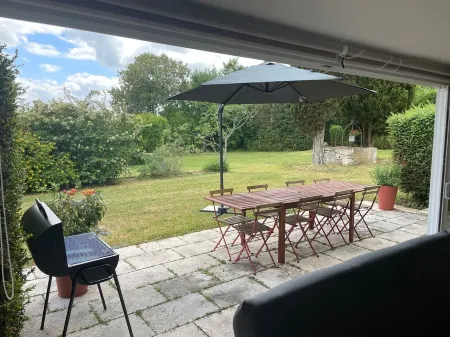 Charming Quercy country gîte for 6 people