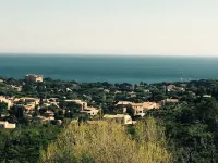 villa of charm, a haven of peace under the umbrella pines, 15 minutes of the sea