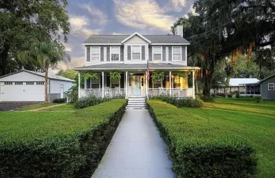 Southern Charm meets Modern Island Living Family Vacation Home