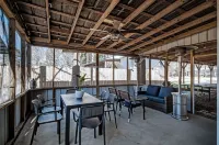 Lake Harbor Landing - Cozy Cottage on the Rez