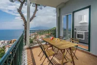 Villa Chiara - Sorrento Amalfi Coast, Vico Equense - sea and Vesuvio View