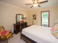Charming Resort in the Heart of Bemus Village on CHQ Lake Hotels in Bemus Point