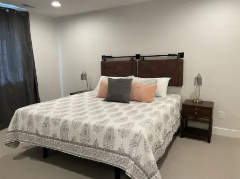 *NEW* Comfy 4 bdrm close to resorts, trails, lakes