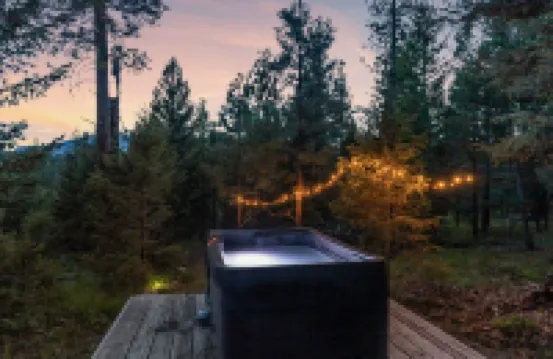 The Stargazer A-frame Cabin with Mtn View, Hot Tub