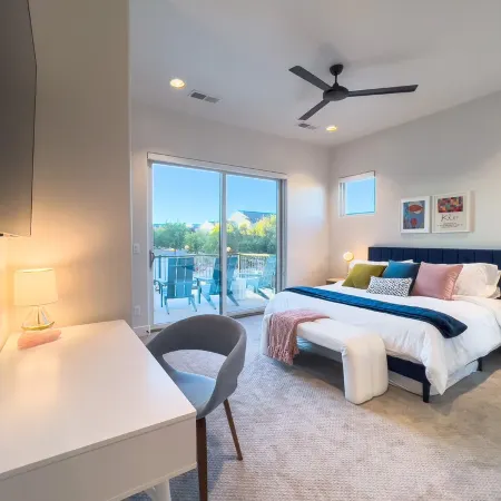 Color House · Pool+Slide · Every Bedroom Ensuite · Chef's Kitchen · Sand Hollow