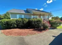 Cozy WhitePine Getaway neighboring The Great Smoky Mountains Hôtels à proximité de : MRT