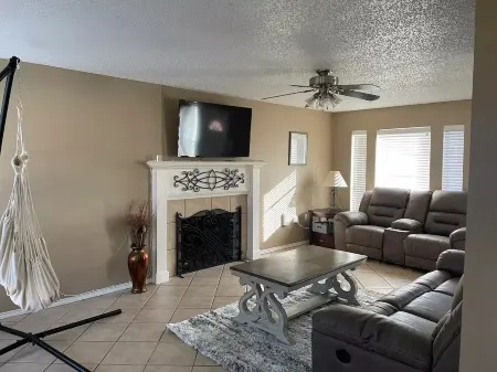 “ Home away from home” close to Expo and sports centers, and ACU