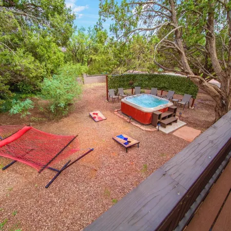 Sedona Home - Walk to Trails. Decks, Views, Hot Tub, Amenities = Best Value!