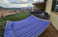 Retreat Near Sedona-Domes, Hot Tub, Sauna, 4BR/3BA Hotels near Che-Ah-Chi Restaurant at Enchantment Resort