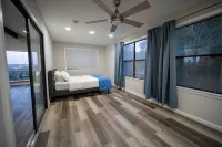 Four bedroom with hot tub and views!