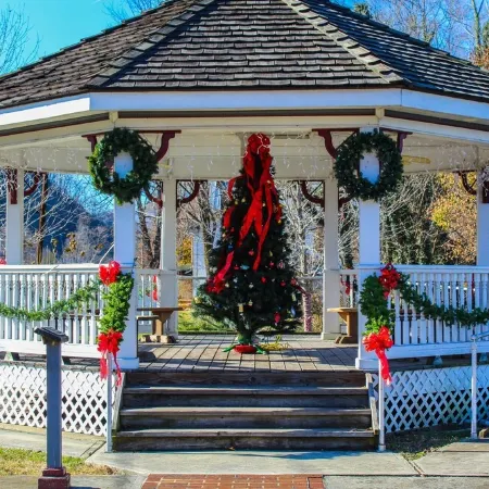 Newly Renovated Country Home Located near Greenbrier River