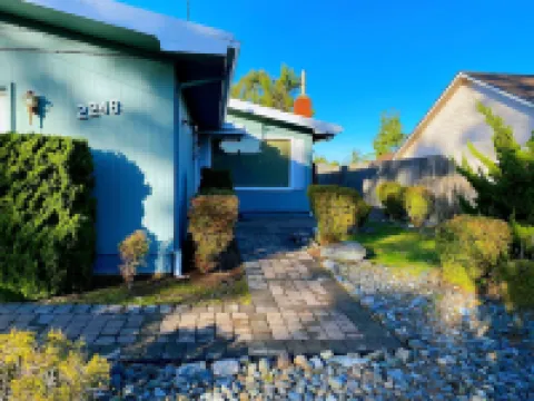 30% OFF Monthly Stay Convenient Location Hotels in North Bend