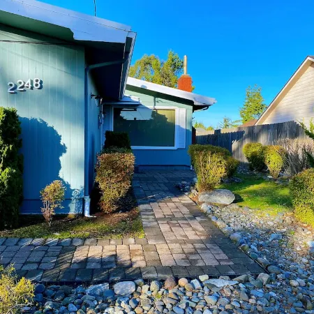 30% OFF Monthly Stay Convenient Location