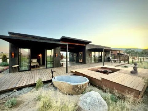 The LoneEast An Eastern Sierra wilderness retreat