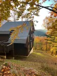 Bright, Family-Friendly Lake View House Close to Okemo, Killington, Pico,  Lakes - Homestays