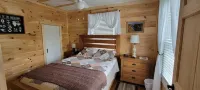 Totally Remodeled 1930's House w/Firepit & Deck close to Outdoor Adventures. Hotels near New River Gorge