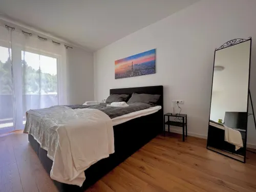 Idyllische Ferienwohnung mit Balkon & Ausblick