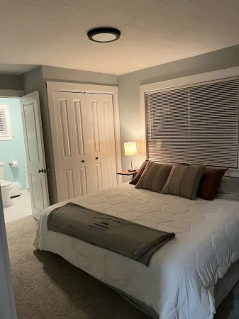 Pet Friendly home - Sleeps 6