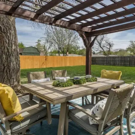 Cheerful Oasis|3bd 2bath|Central Location|FamIlies
