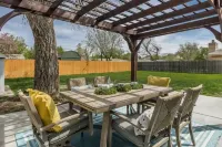 Cheerful Oasis|3bd 2bath|Central Location|FamIlies Hotel berhampiran Arts in the Sunset