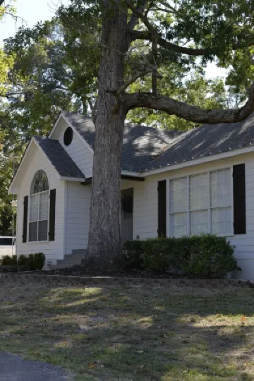 Cottage at The Creek- A Bear Creek Smokehouse Property