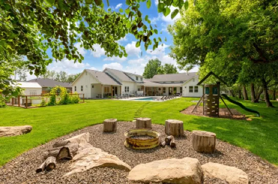 5Br Boise Farmhouse w/ Seasonally Heated Pool & Huge Yard