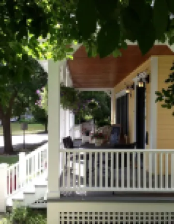 Mansions, History, and Shops at your doorstep! Walk to 40+ restaurants & pubs
