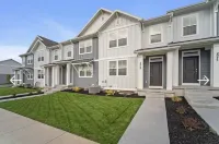 Townhouse w views + 2 car garage + washer + dryer