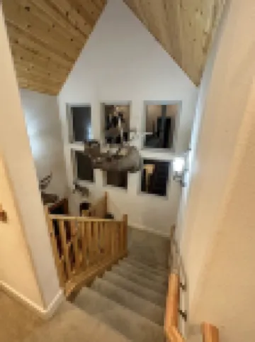 Charming cabin centrally located close to speedboat beach, Kings Beach & skiing