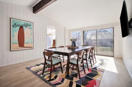 Newly remodeled ranch - less than 2 miles from Notre Dame Отели в г. Саут-Бенд