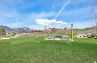 L@@K! Cozy Respite with Spectacular Mountain and Lake Views! Ski Utah