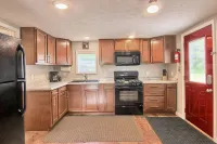 The Perfect Getaway *Sleeps  Pet Friendly  *Traverse City *Crystal Mountain