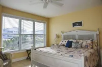 Luxury Desoto 3Br 2Ba Condo with Gorgeous Ocean View