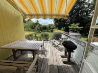 Large Apartment with Sauna in central Buxtehude.NO RENTAL TO FITTERS. Hoteles en Buxtehude