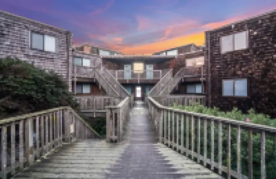 Serene & Modern~ Ocean Front View~ 2 Bd 2 Bth~1st Fully Remodeled