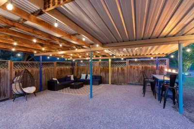 Harmony Ranch · Casual luxury! Safe-Private-Hottub-Firepit-1/2acre