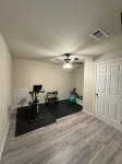 Stunning Modern Houston Home- NO access to lagoon