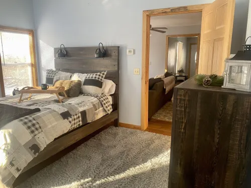 Cozy Modern Farmhouse Hotels in Lake George