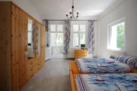 Close to the beach kinderfr. Apartment with balcony+terrace,sauna,wallbox, and washing machine Hotels in Zempin