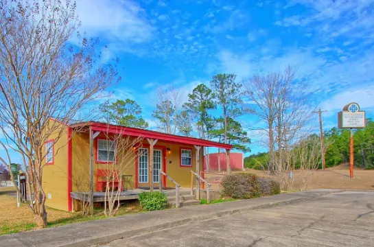 K&M Lake Rentals Cabin #4