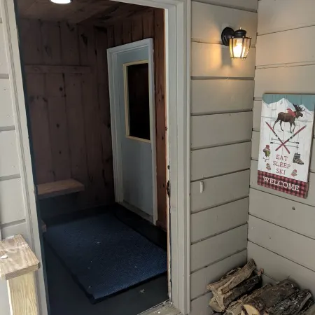 Mount Snow Townhome w/ Heated Pool! - the Rooster