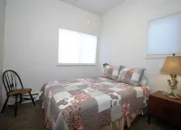 GREAT LOCATION- IN TOWN- 1 BLOCK TO MAIN- WALK TO EVERYTHING