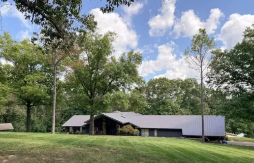 The Mayfair on Lake Windsor