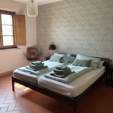 Holiday house with private pool and fenced garden