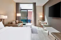 AC Hotel Greenville - Bãi đậu xe