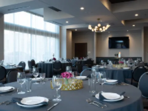 The Axis Hotel Moline, Tapestry Collection by Hilton Hotels in Moline