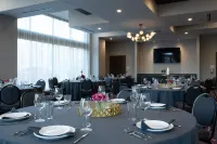 The Axis Hotel Moline, Tapestry Collection by Hilton Hotels in Moline