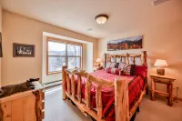 Beautiful 3 Bedroom/3.5 Bath Townhome w/Private Hot Tub, Garage & Mountain Views