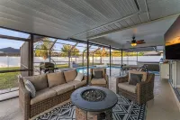 Seaside Coral 3/2 Pool & Hot Tub
